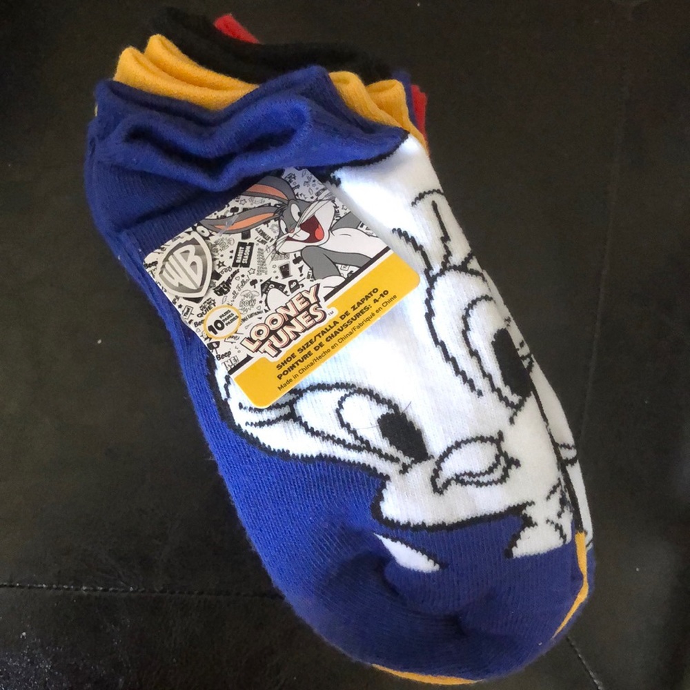 10 pair Looney tunes socks